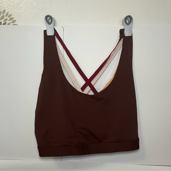 Fabletics - Boost Medium Impact Sports Bra III - 3x - Brown - Picture 5 of 5